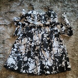 Juniors Maurices Dress White Black Spaghetti Strap with Tie size 11